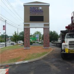 Monument & Pylon Signs