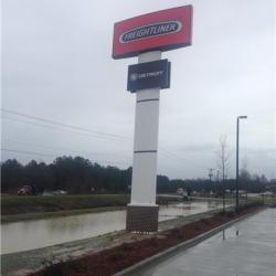 Monument & Pylon Signs